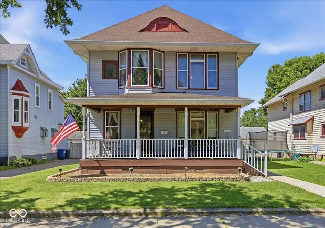 2nd image of 330 W Broadway St, Shelbyville, IN 46176 | MLS# 22105258