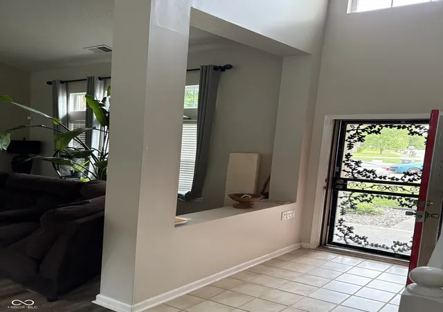 2nd image of 6155 Tybalt Ln, Indianapolis, IN 46254 | MLS# 22105296