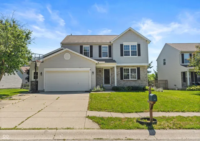 Photo 1 of Single family home for sale at 8519 Walden Tr Dr, Indianapolis, IN 46278 | MLS# 22105300 | Listing updated on 2026-07-07