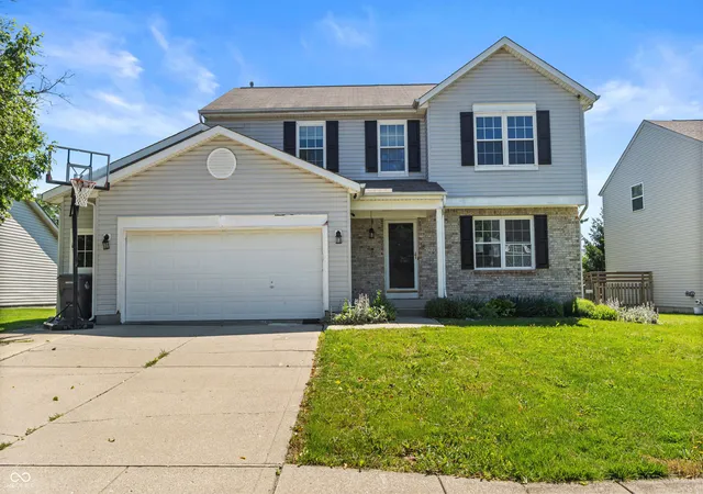 Photo 2 of Single family home for sale at 8519 Walden Tr Dr, Indianapolis, IN 46278 | MLS# 22105300 | Listing updated on 2026-07-07