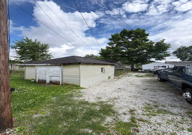 5th image of 2522 N B St, Elwood, IN 46036 | MLS# 22105340