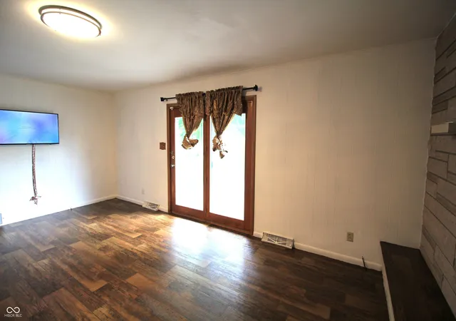 Photo 3 of Single family home for sale at 801 Reda Rd, Indianapolis, IN 46227 | MLS# 22105347 | Listing updated on 2026-09-12