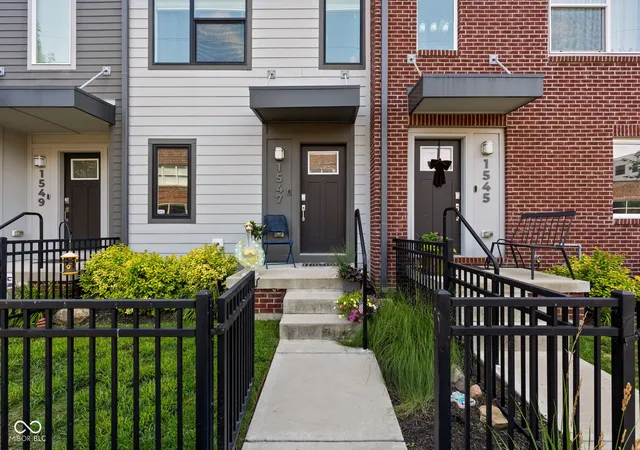 3rd image of 1547 Yandes St, Indianapolis, IN 46202 | MLS# 22105400