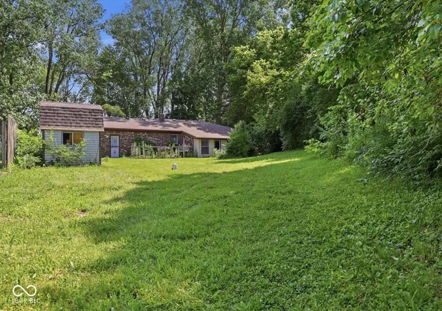 Homes for sale in Fairland, IN | 4661 N Frontage Rd, Fairland, IN 46126 | MLS# 22105410