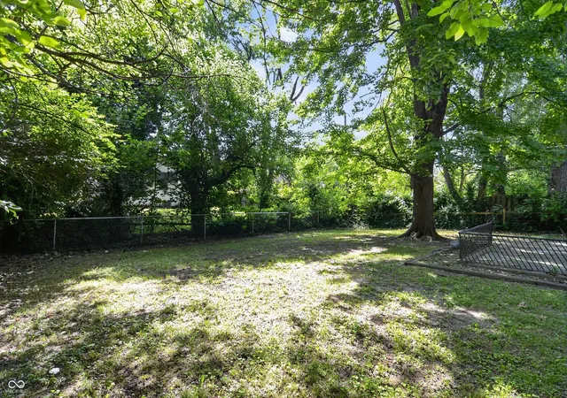 4th image of 4029 Barnor Dr, Indianapolis, IN 46226 | MLS# 22105415