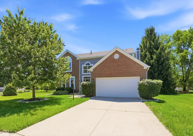 Photo 1 of Single family home for sale at 10325 Blue Fin Dr, Indianapolis, IN 46256 | MLS# 22105418 | Listing updated on 2026-08-25