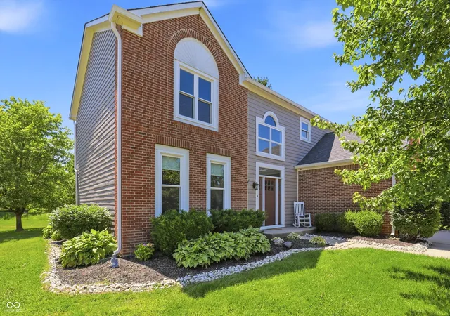 Photo 2 of Single family home for sale at 10325 Blue Fin Dr, Indianapolis, IN 46256 | MLS# 22105418 | Listing updated on 2026-08-25