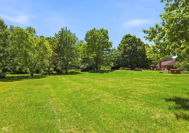 Photo 3 of Single family home for sale at 10325 Blue Fin Dr, Indianapolis, IN 46256 | MLS# 22105418 | Listing updated on 2026-10-26