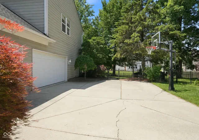 3rd image of 13179 Landwood Dr, Fishers, IN 46037 | MLS# 22105421