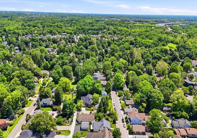 61st image of 810 W Pine St, Zionsville, IN 46077 | MLS# 22105436