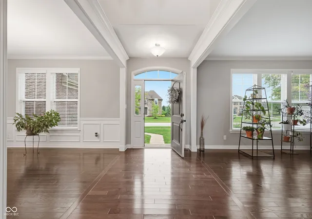 3rd image of 1188 Clearwell Dr, Greenwood, IN 46143 | MLS# 22105448