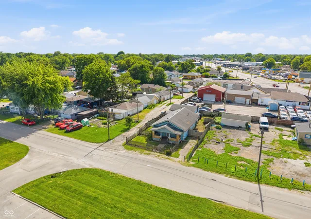 3rd image of 404 Foltz St, Indianapolis, IN 46241 | MLS# 22105467