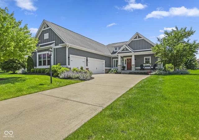 3rd image of 4999 Sweetwater Dr, Noblesville, IN 46062 | MLS# 22105477