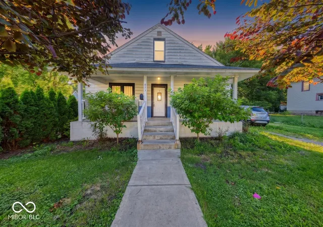 1st image of 623 Ruddle Ave, Anderson, IN 46012 | MLS# 22105478