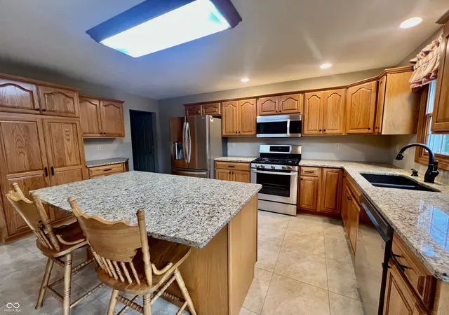 2nd image of 13010 E Otter Creek Ln, Columbus, IN 47203 | MLS# 22105484