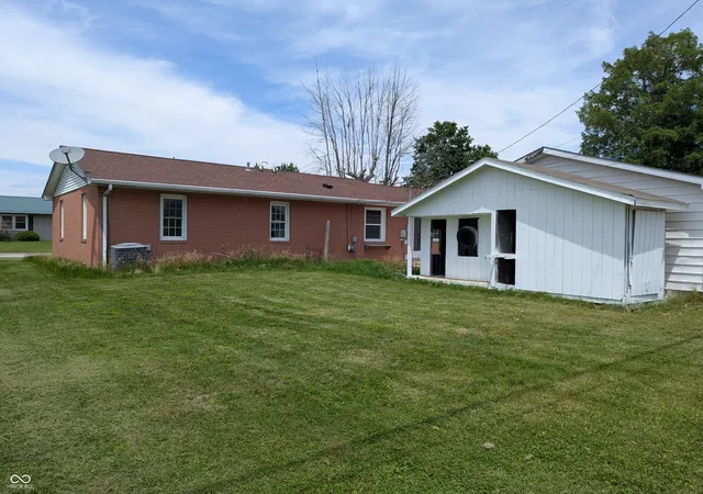 Homes for sale in Seymour, IN | 107 W Freeman Ave, Seymour, IN 47274 | MLS# 22105486