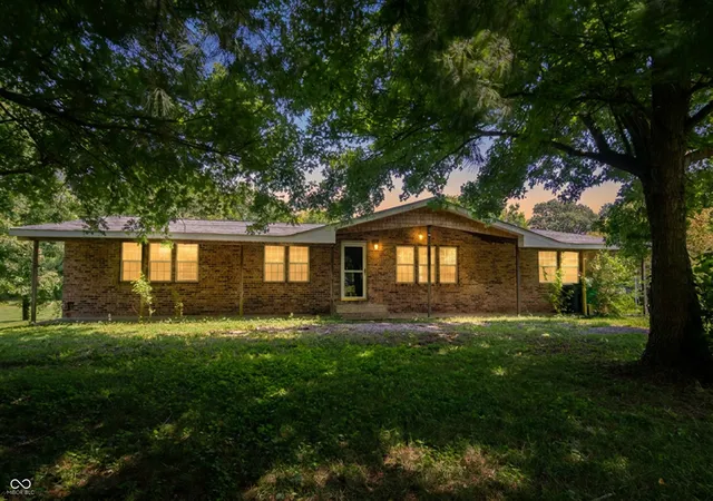 1st image of 1227 Holmes Rd, Lebanon, IN 46052 | MLS# 22105492