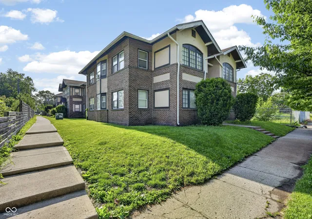 1st image of 1635 Central Ave, Indianapolis, IN 46202 | MLS# 22105508