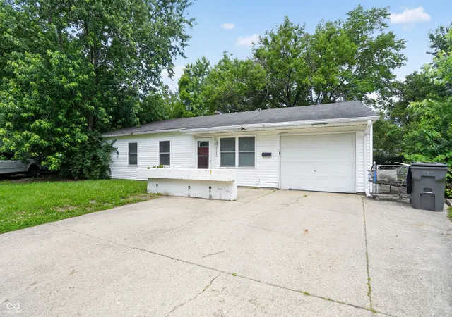 Photo 2 of Sale Pending at 4023 Cass Ct, Indianapolis, IN 46235 | MLS# 22105524 | Listing updated on 2026-09-12