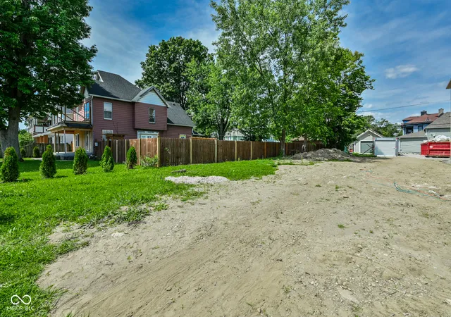 3rd image of 2454 Guilford Ave, Indianapolis, IN 46205 | MLS# 22105532