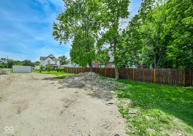 4th image of 2454 Guilford Ave, Indianapolis, IN 46205 | MLS# 22105532