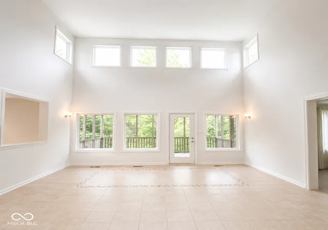 3rd image of 1761 Walnut Tr, Greenfield, IN 46140 | MLS# 22105537