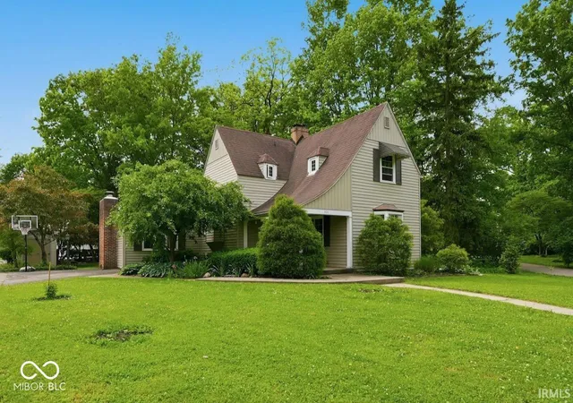 1st image of 300 S Shady Ln, Muncie, IN 47304 | MLS# 22105544