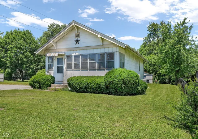 1st image of 5116 English Ave, Indianapolis, IN 46219 | MLS# 22105546