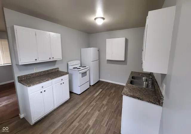 5th image of 6203 E 12Th St, Indianapolis, IN 46219 | MLS# 22105585