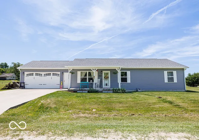 Homes for sale in Spencer, IN | 3708 Megan Ct, Spencer, IN 47460 | MLS# 22105586