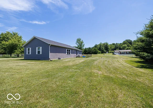 Homes for sale in Spencer, IN | 3708 Megan Ct, Spencer, IN 47460 | MLS# 22105586