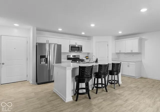 Photo 3 of Single family home for sale at 928 Borealis Dr, Franklin, IN 46131 | MLS# 22105587 | Listing updated on 2026-09-29
