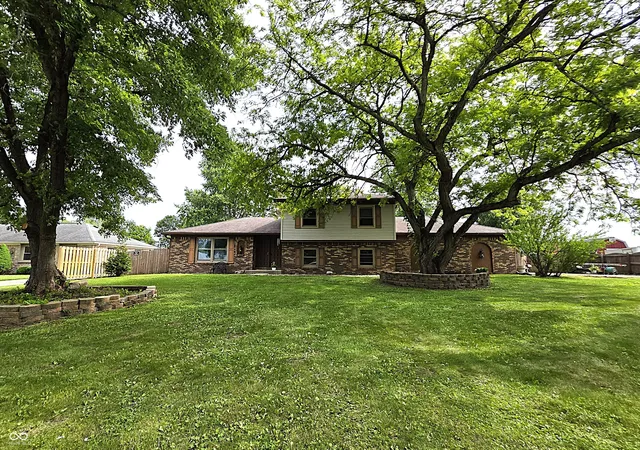 Homes for sale in Indianapolis, IN | 10815 Melissa Ann Dr, Indianapolis, IN 46234 | MLS# 22105590