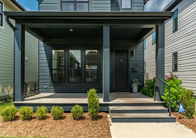 2nd image of 1626 Bellefontaine St, Indianapolis, IN 46202 | MLS# 22105592