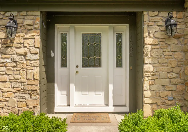 5th image of 1030 Maxwell Ln, Zionsville, IN 46077 | MLS# 22105593