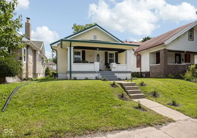3rd image of 817 Wallace Ave, Indianapolis, IN 46201 | MLS# 22105607