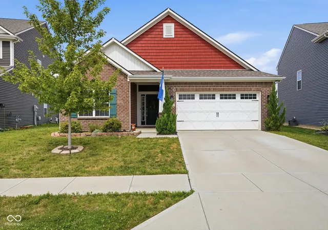 2nd image of 5412 Maywood Dr, Whitestown, IN 46075 | MLS# 22105609