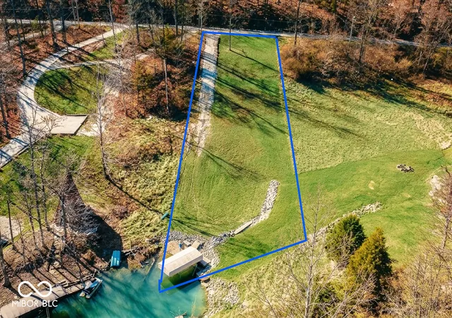 1st image of 11291 W Grandview Dr, Columbus, IN 47201 | MLS# 22105610