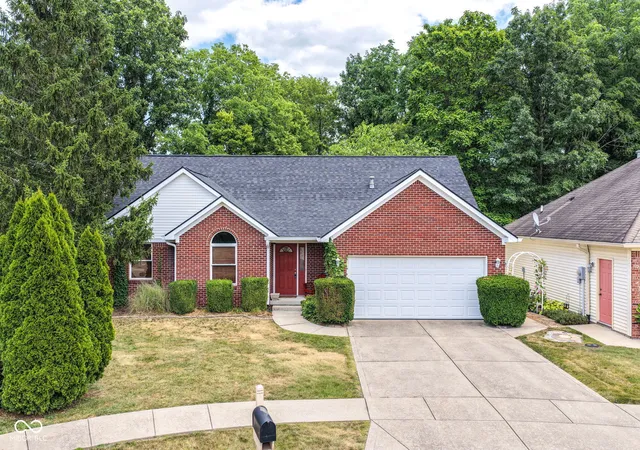 1st image of 4257 W Summerhaven Dr, New Palestine, IN 46163 | MLS# 22105663