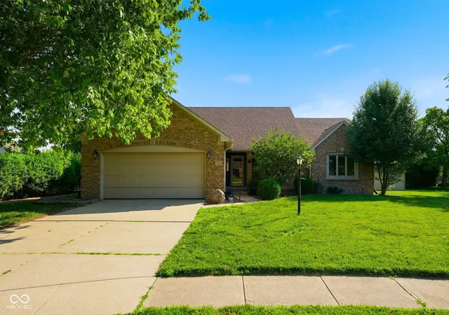 Photo 1 of Single family home for sale at 7909 Fennel Ct, Indianapolis, IN 46237 | MLS# 22105670 | Listing updated on 2026-08-12