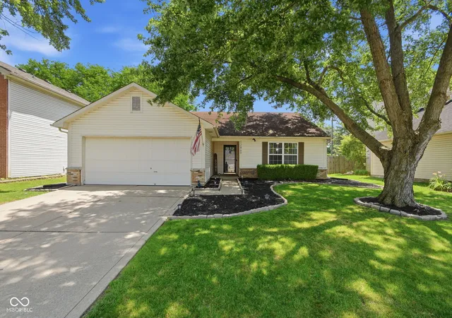 Homes for sale in Fishers, IN | 12869 Longleaf Ln, Fishers, IN 46038 | MLS# 22105705
