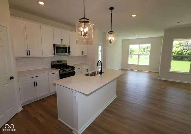 3rd image of 5538 Aspen Wood Ln, Indianapolis, IN 46239 | MLS# 22105706