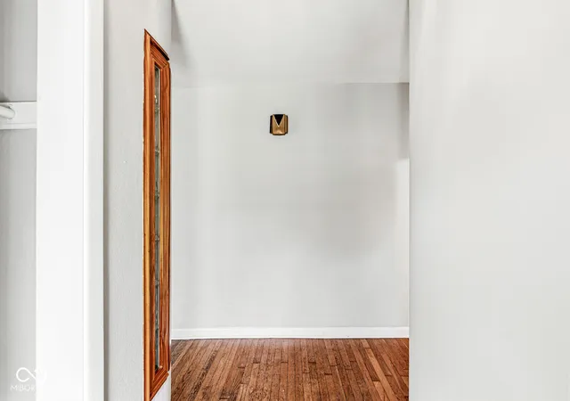 Photo 3 of Single family home for sale at 6634 N Oakview Dr, Indianapolis, IN 46278 | MLS# 22105730 | Listing updated on 2026-09-19