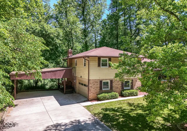 Homes for sale in Indianapolis, IN | 7011 Wildridge Dr, Indianapolis, IN 46256 | MLS# 22105739