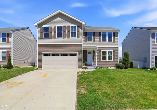 1st image of 127 Dietz Dr, Greenwood, IN 46143 | MLS# 22105745