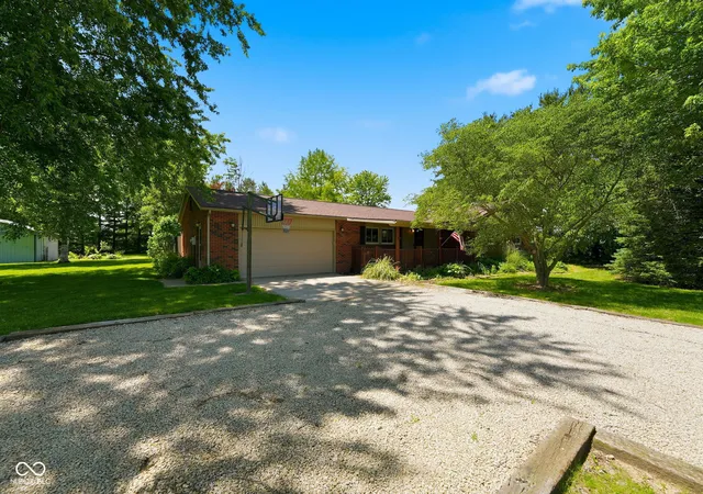 Homes for sale in Selma, IN | 11201 S County Road 700 E, Selma, IN 47383 | MLS# 22105750