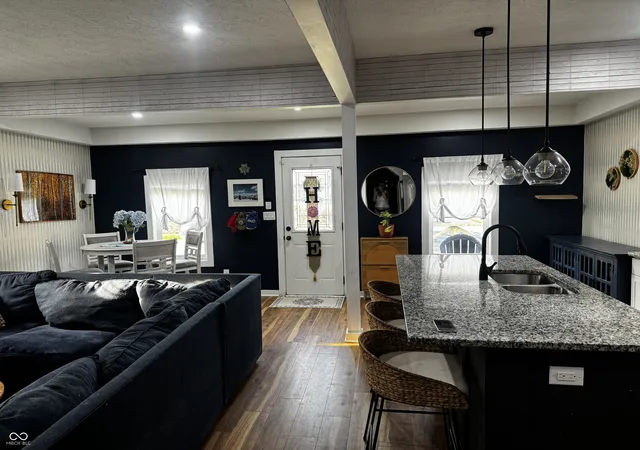 Photo 4 of Sale Pending at 1338 E Minnesota St, Indianapolis, IN 46203 | MLS# 22105751 | Listing updated on 2026-08-30