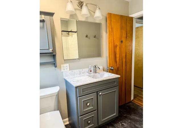 Photo 4 of Single family home for sale at 5714 N Rural St, Indianapolis, IN 46220 | MLS# 22105753 | Listing updated on 2026-10-09