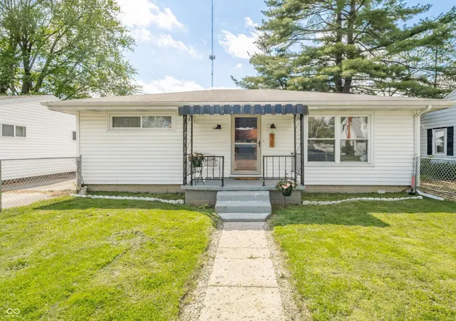 Homes for sale in Muncie, IN | 3505 S Ebright St, Muncie, IN 47302 | MLS# 22105761