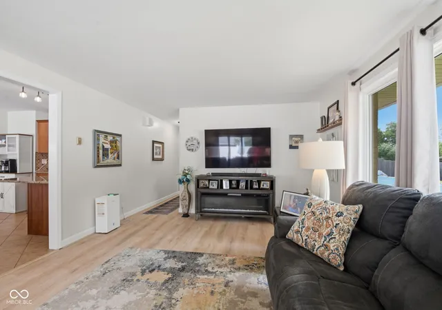 Photo 3 of Single family home for sale at 9940 W Sunset Ln, Elwood, IN 46036 | MLS# 22105765 | Listing updated on 2026-09-23